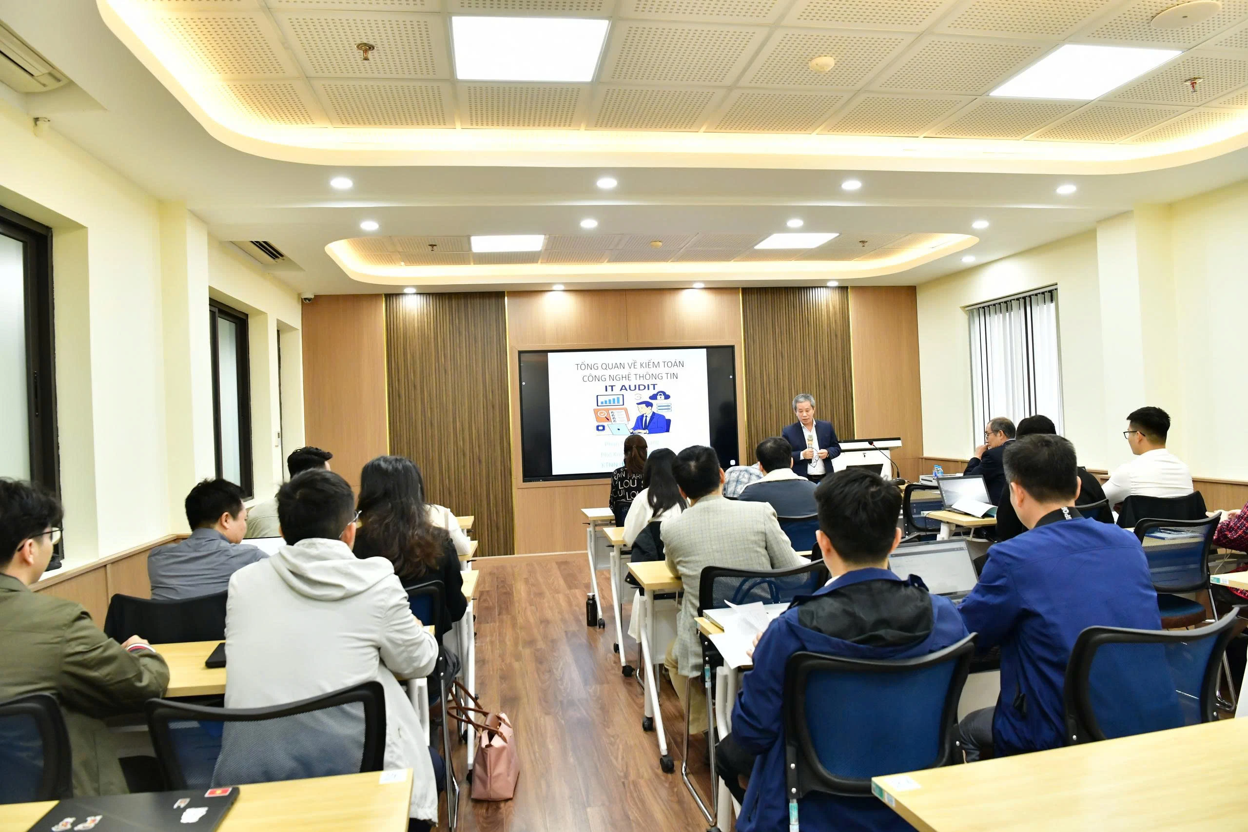 Khai giảng các khóa đào tạo, bồi dưỡng Công nghệ thông tin